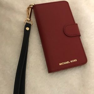 Michael Kors iPhone 7 wallet phone case